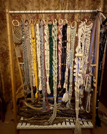 macrame plant hanger
